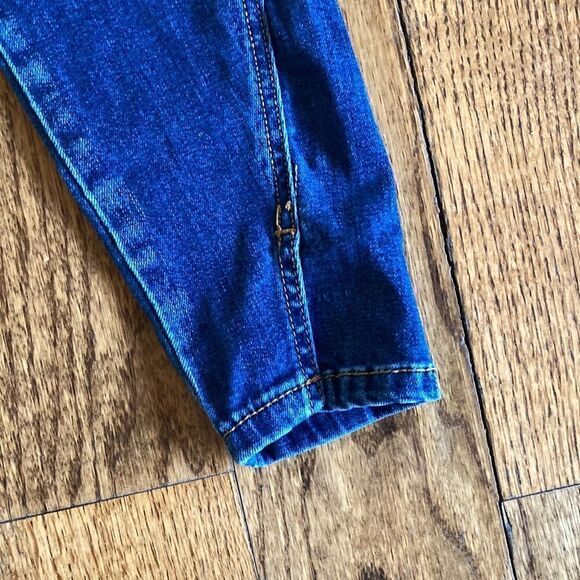 KanCan Distressed Jeans Size 26 - Picture 2 of 14